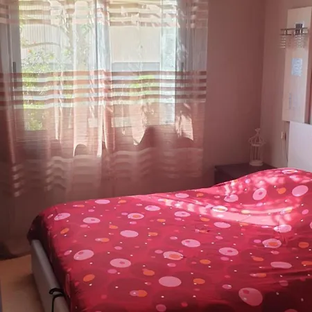 50m2 Avec 4 Couchages Apartmán *